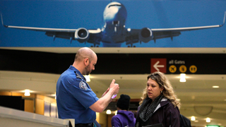 Samsung's Galaxy Note 7 Is Officially Banned From Planes: Tell Us Your Stories